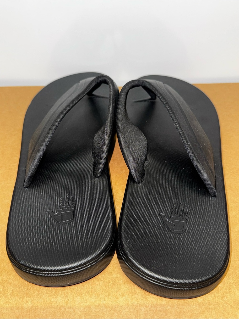 Body Glove MEN'S COMFORT: FLIP FLOP Thong Sandals Black- Size 10- Excellent